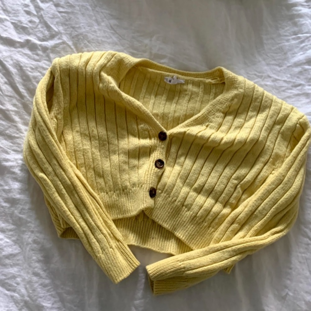 Garage yellow sweater